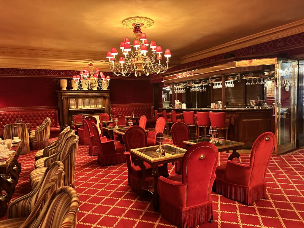 Stylowa restauracja z częścią lounge
